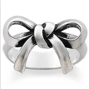 James Avery bow ring